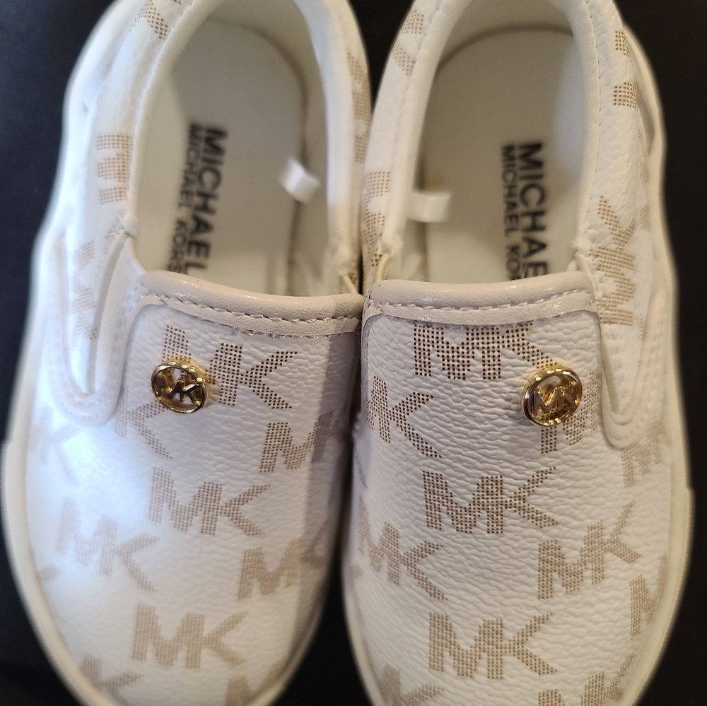 MICHAEL Michael Kors White and Gold MK Logo Slip-On Sneakers for Kids